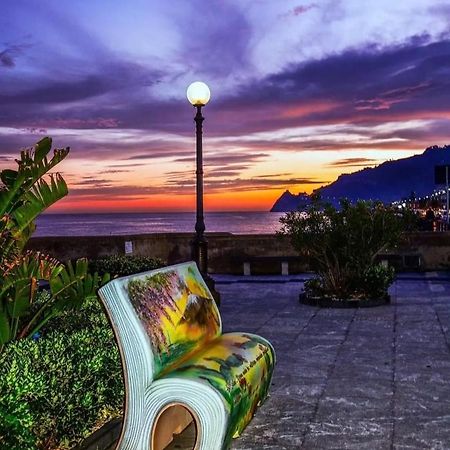 Torrevarata Vacanze Vila Santa Teresa Di Riva Exterior foto